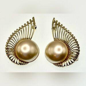 Vintage Huge Statement Earrings Sara Coventry “Pearl Flight” Gold Tone Unique